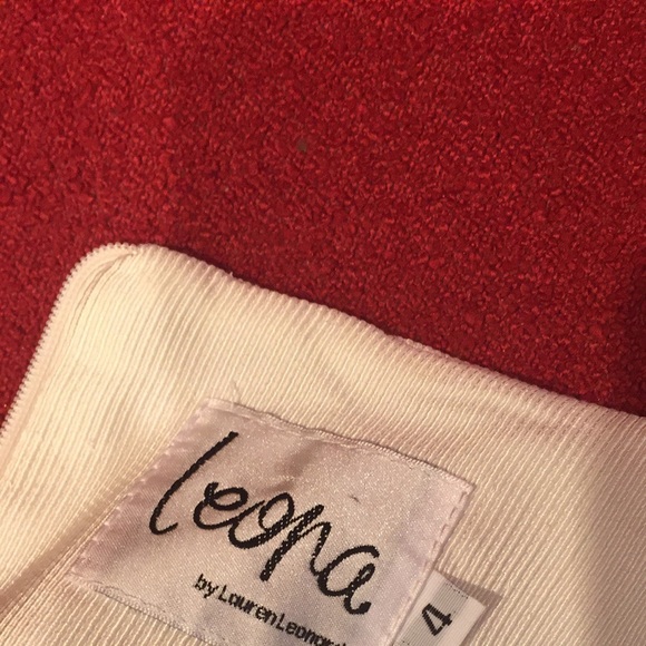 ✨❗️EVERYTHING MUST GO❗️✨ ACCEPTING ALL OFFERS! peplum skirt - Picture 7 of 7